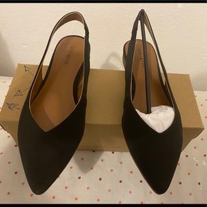 Black Gauri Slingback Wedge